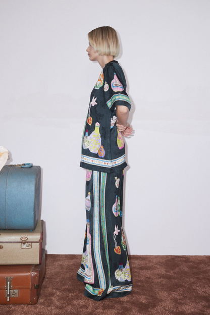 Conjunto de pantalones con estampado de floreros y cuello en V Philomène