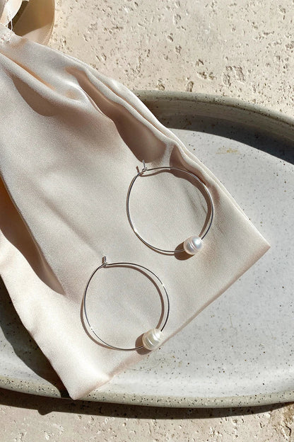 Aros de alambre fino con perla simple - Crema/Plata