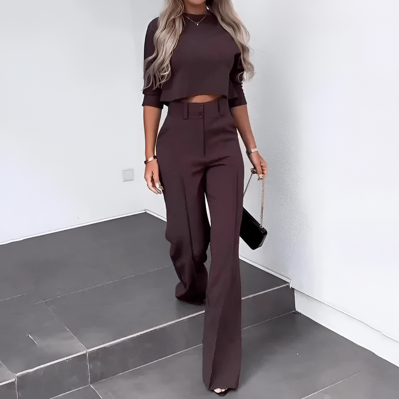 Xylia - Elegant Modern Outfit for Women