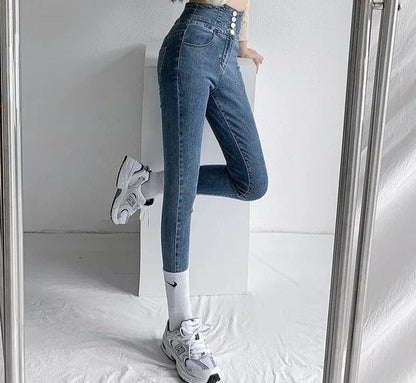 Women's Fashionable Hip Tight Lifting Skinny Jeans | For Everyday Wear