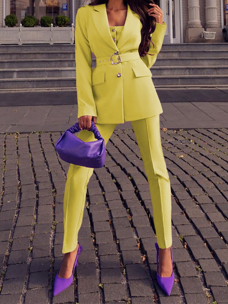 Conjunto de dos piezas de blazer amarillo clásico y pantalón para mujer | Para uso diario