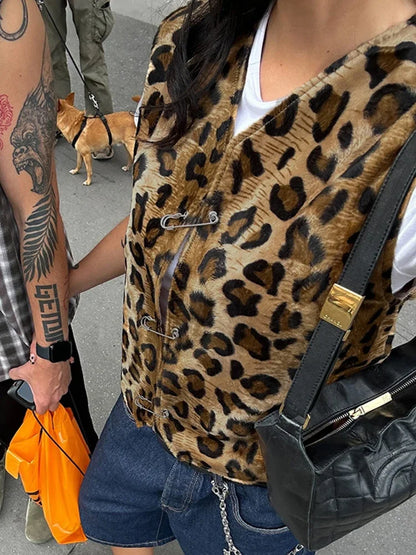 Leopard Print Pin Vest For Women V-Neck Sleeveless Fashion Hot Girl Cardigan Top Female Autumn New Slim Fit Short Vest