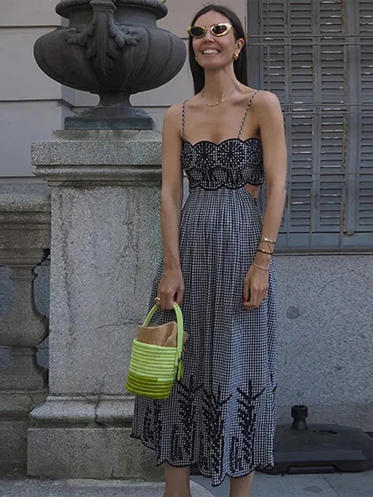 Fashion Embroidery Hollow Slip Dress Women Elegant Plaid Sleeveless Maxi Dresses  Spring Summer Lady New High Street Robe
