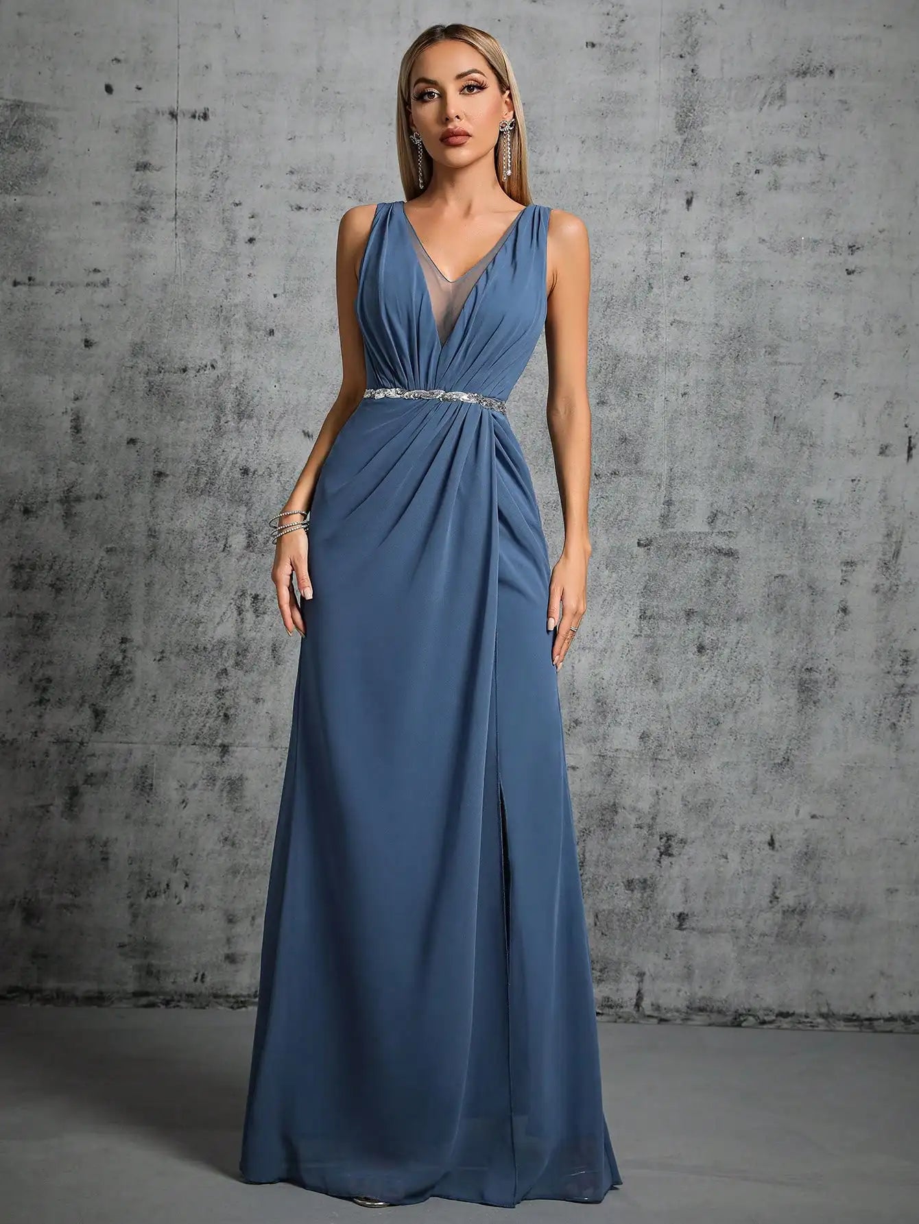 Shoulder deep V-neck silver sequin belt pleated chiffon slit skirt Evening gown Ball dress Party dress Bridesmaid dress