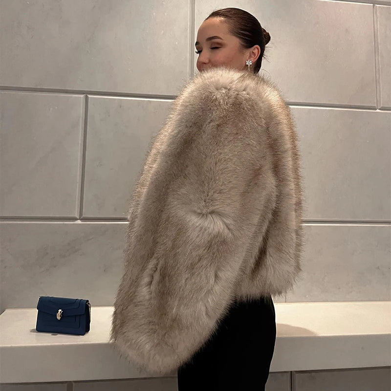 Chic Street Blogger Fashion Girls  Winter Trendy Faux Raccoon Fox Fur Coat Jacket Women Thick Warm Cropped Fluffy Overcoats