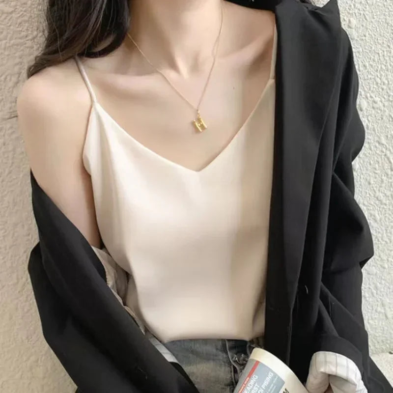 Sexy Strap Crop Top Fashion Silky Camisole Women’s Inner With White Bottoming Satin Top Summer V-neck Thin Section Y2K Camisole