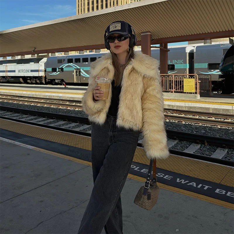 Winter Fluffy Gradient Faux Fur Coat Women Thicken Warm Fox Fur Jacket Girls Streetwear Style Furry Fur Overcoat