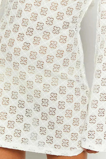 Vestido mini blanco estampado con espalda escotada