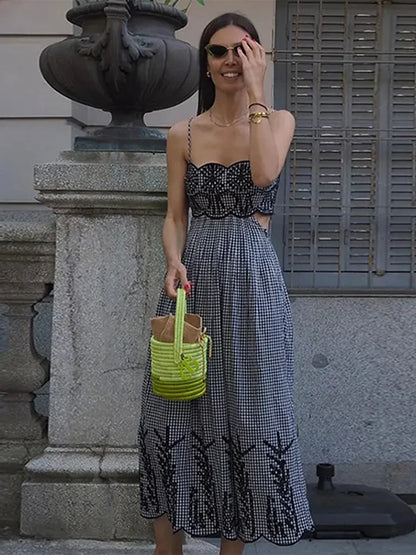 Fashion Embroidery Hollow Slip Dress Women Elegant Plaid Sleeveless Maxi Dresses  Spring Summer Lady New High Street Robe