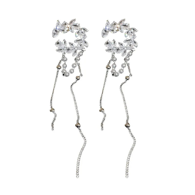 Lizakosht Korea Fashion Pearl and Zirconia Moon Tassel Clip Earrings for Women Luxury Ear Cuff Jewelry