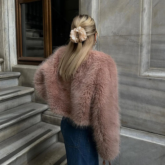 Brand Fashion  Winter Sweet Pink Cropped Faux Fur Coat Women Streetwear Ins Chic Girls Fluffy Fox Fur Jacket Female