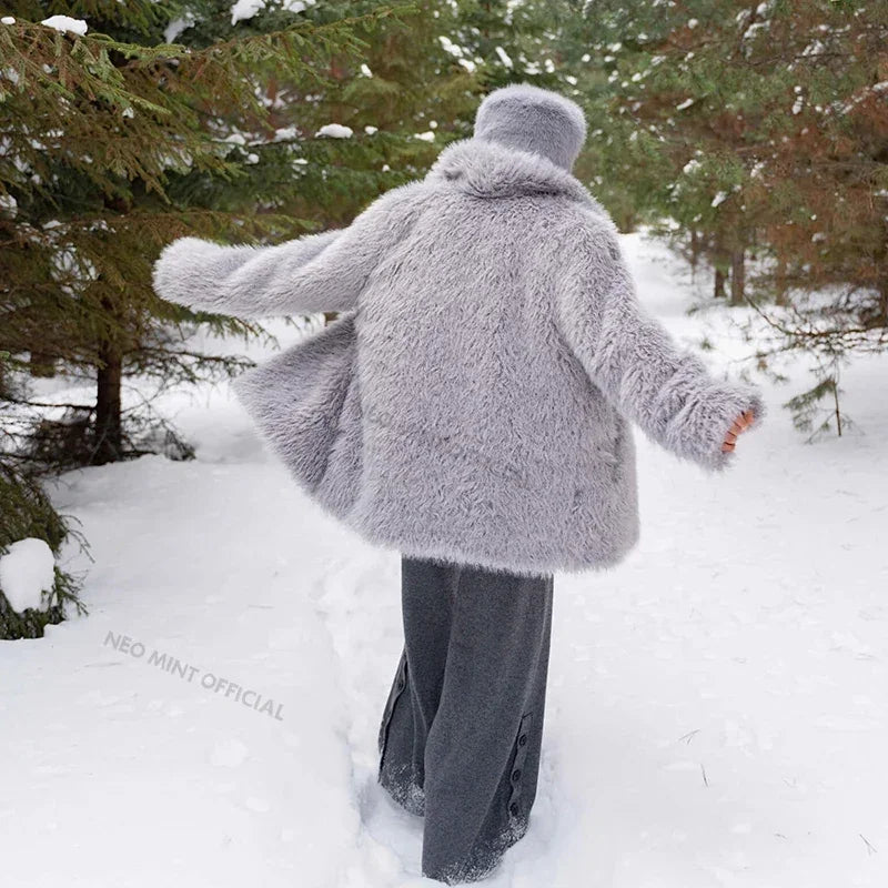 Winter  Exclusive Lapel Collar Long Teddy Jacket Coat Women Chic Brand Fashion Cozy Padded Faux Fur Coats Outerwear