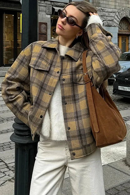 Chaqueta clásica informal de cuadros con solapa 