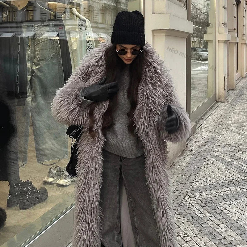 Extra Long Luxury Lamb Fur Teddy Coat Women  Winter Ladies Mob Wife Style Oversized Chunky Faux Fur Jacket Overcoat