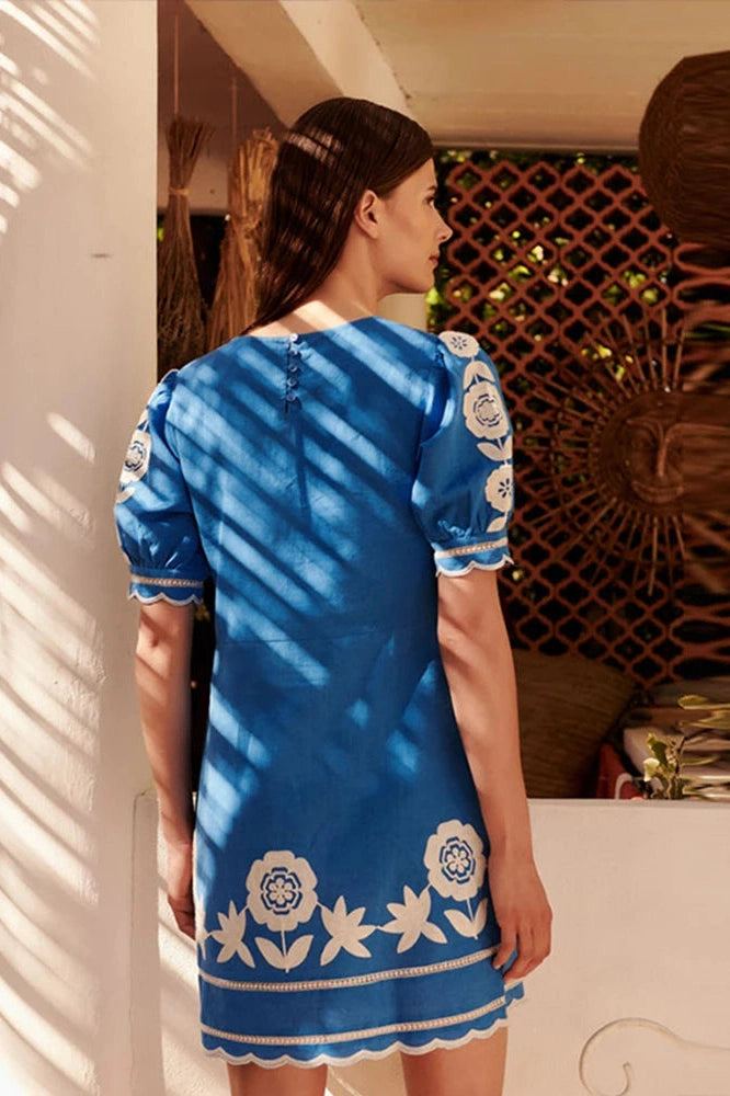 Short Sleeve Mini Dress with O-Neck and High Waist