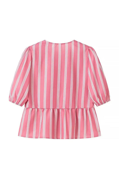 Blusa de rayas con mangas abullonadas y lazos peplum