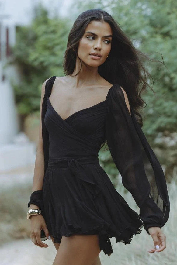 Elegant Pleated Backless Mini Dress with Long Sleeves