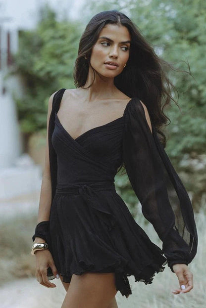Elegant Pleated Backless Mini Dress with Long Sleeves