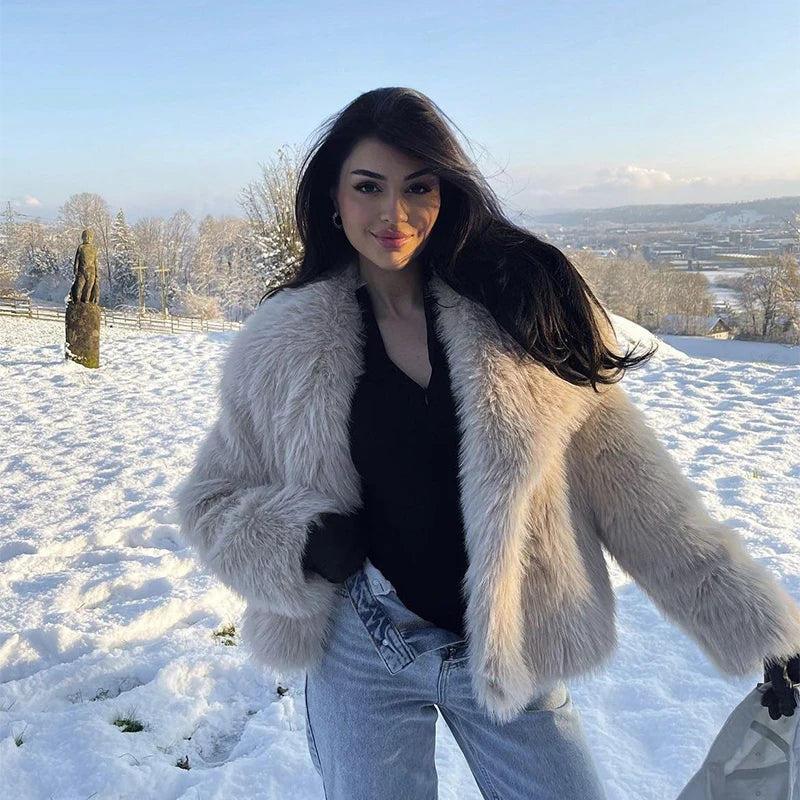 Chic Ins Blogger Brand Fashion Fake Fox Fur Jacket Coat Women  Winter Luxury Design Big Collar Fur Coats Cool Girls Overcoat