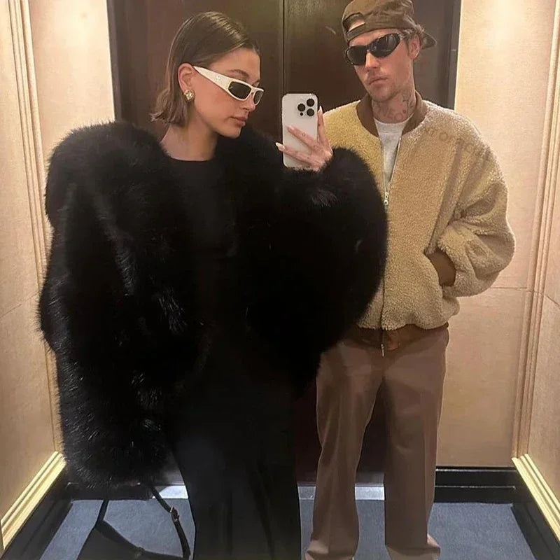 Brand Runway Fashion Iconic Hooded Batwing Faux Fur Coat Women Chic Winter Hailey Bieber Shaggy Overcoat Fox Fur Jacket