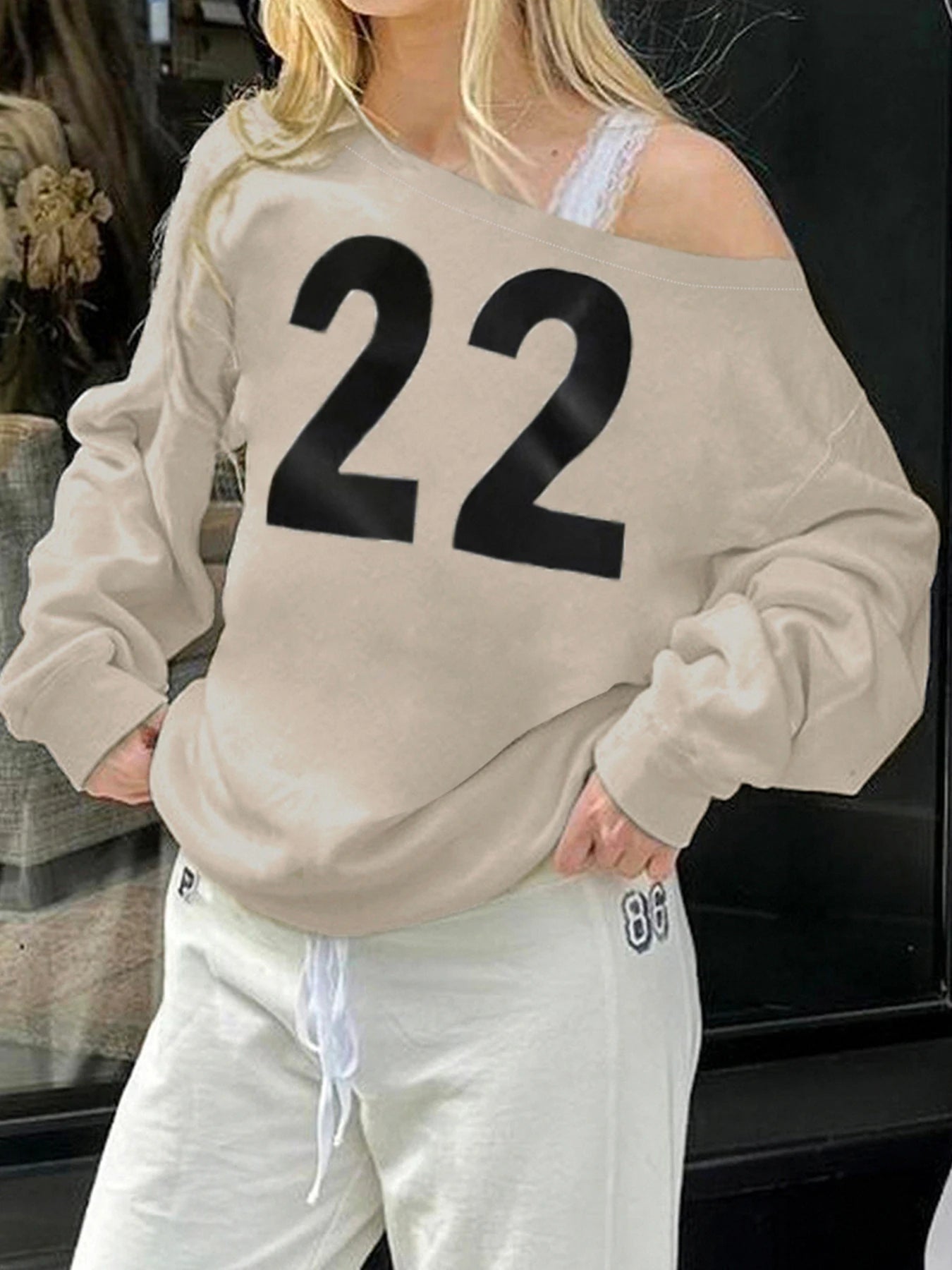 Figure Print Casual Loose Sweatshirts Women  Autumn WInter New Fashion Off Shoulder Slash Neck Streetwear Pullovers