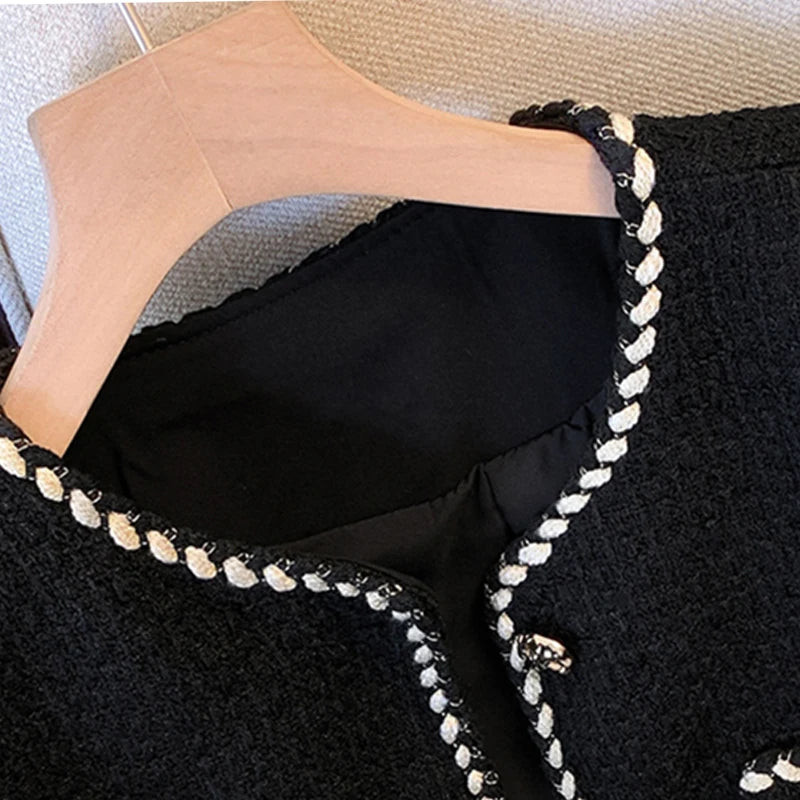 Cropped Black Tweed Jacket Women Vintage Suit Quilted Coat Winter Short Blazer Ladies Korean Elegant Thick Outerwear Tops