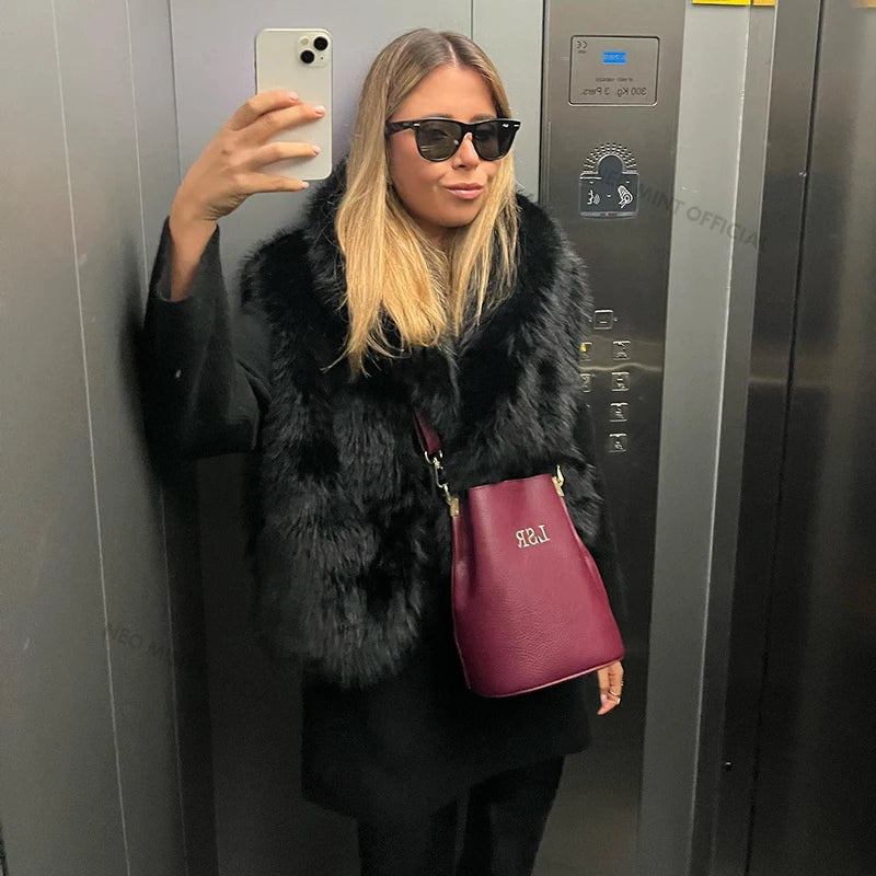 Faux Fur Vest Women  Winter Warm Fake Fox Fur Sleeveless Jacket Coats Chic Fluffy Waistcoat Autumn Outerwear Gilets