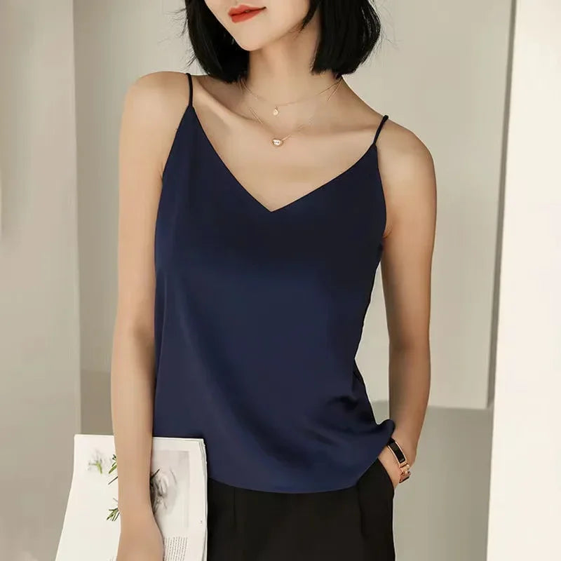 Sexy Strap Crop Top Fashion Silky Camisole Women’s Inner With White Bottoming Satin Top Summer V-neck Thin Section Y2K Camisole