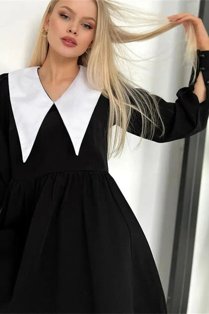 Vintage Mini Dress with Turn-Down Collar