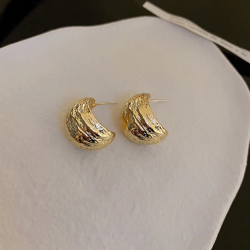 Simple Women Rock Smooth Small Metal Peas Punk Party Valentine's Day Bijoux Earring