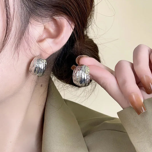 Simple Women Rock Smooth Small Metal Peas Punk Party Valentine's Day Bijoux Earring