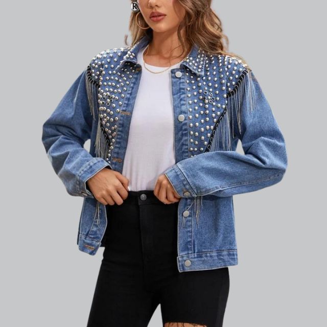 Chaqueta vaquera elegante con flecos y tachuelas | Ideal para el otoño