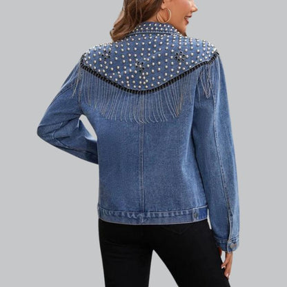 Chaqueta vaquera elegante con flecos y tachuelas | Ideal para el otoño