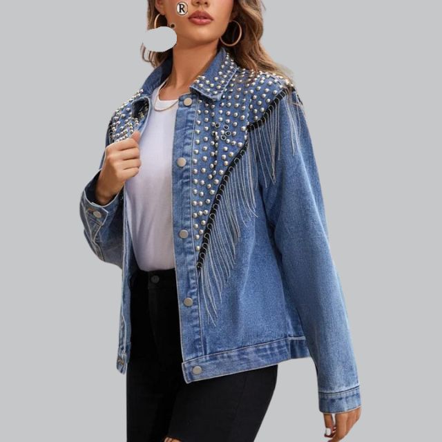Chaqueta vaquera elegante con flecos y tachuelas | Ideal para el otoño