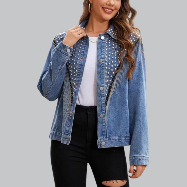 Chaqueta vaquera elegante con flecos y tachuelas | Ideal para el otoño