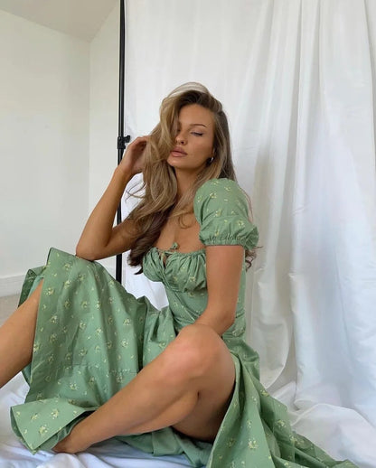 Vintage Floral Puff Sleeve Midi Dress in Green