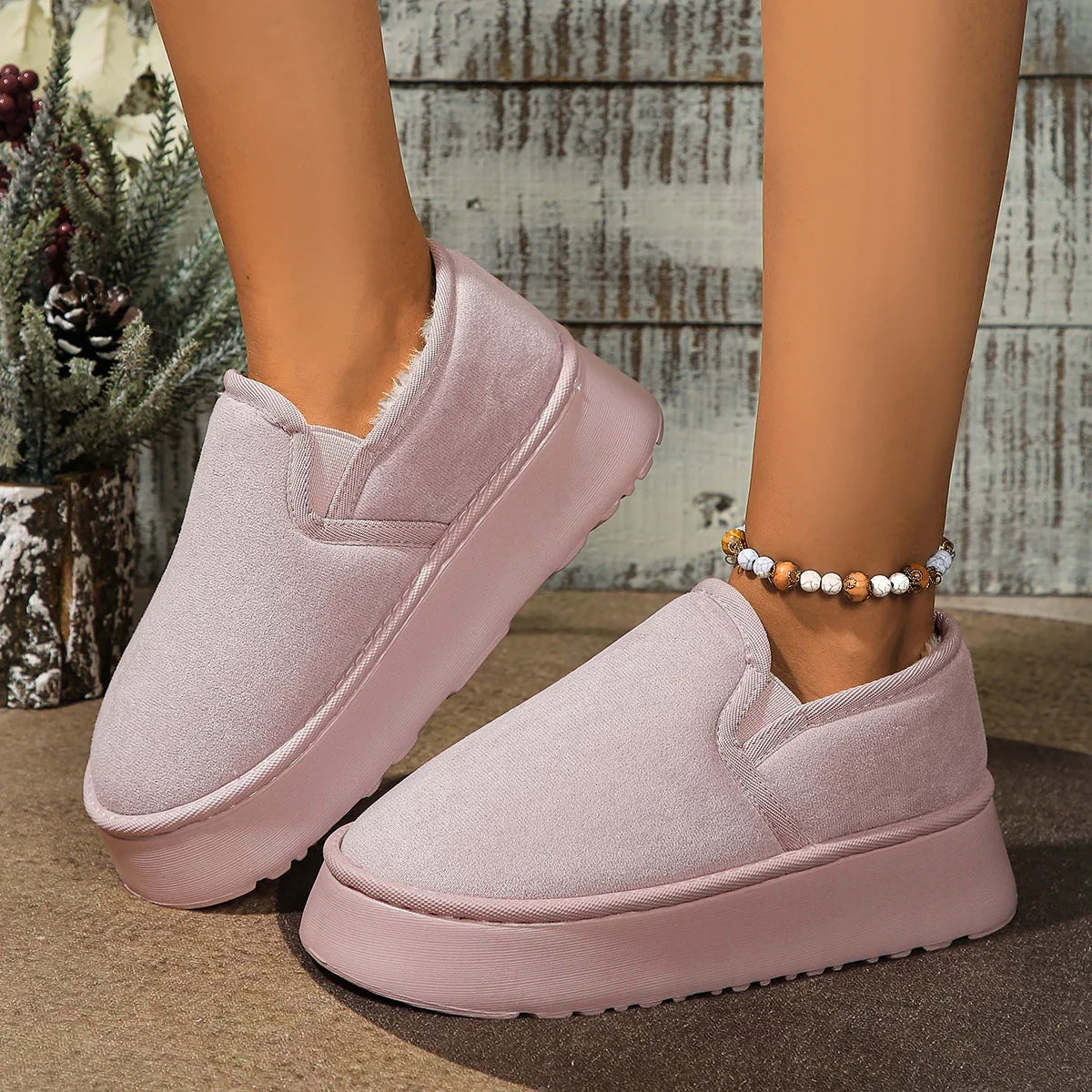 Women Snow Boots New Winter Vintage Boots Women Household Anti-skid Plush Comfortable Outdoors Thick Bottom Windbreak Warm Boots