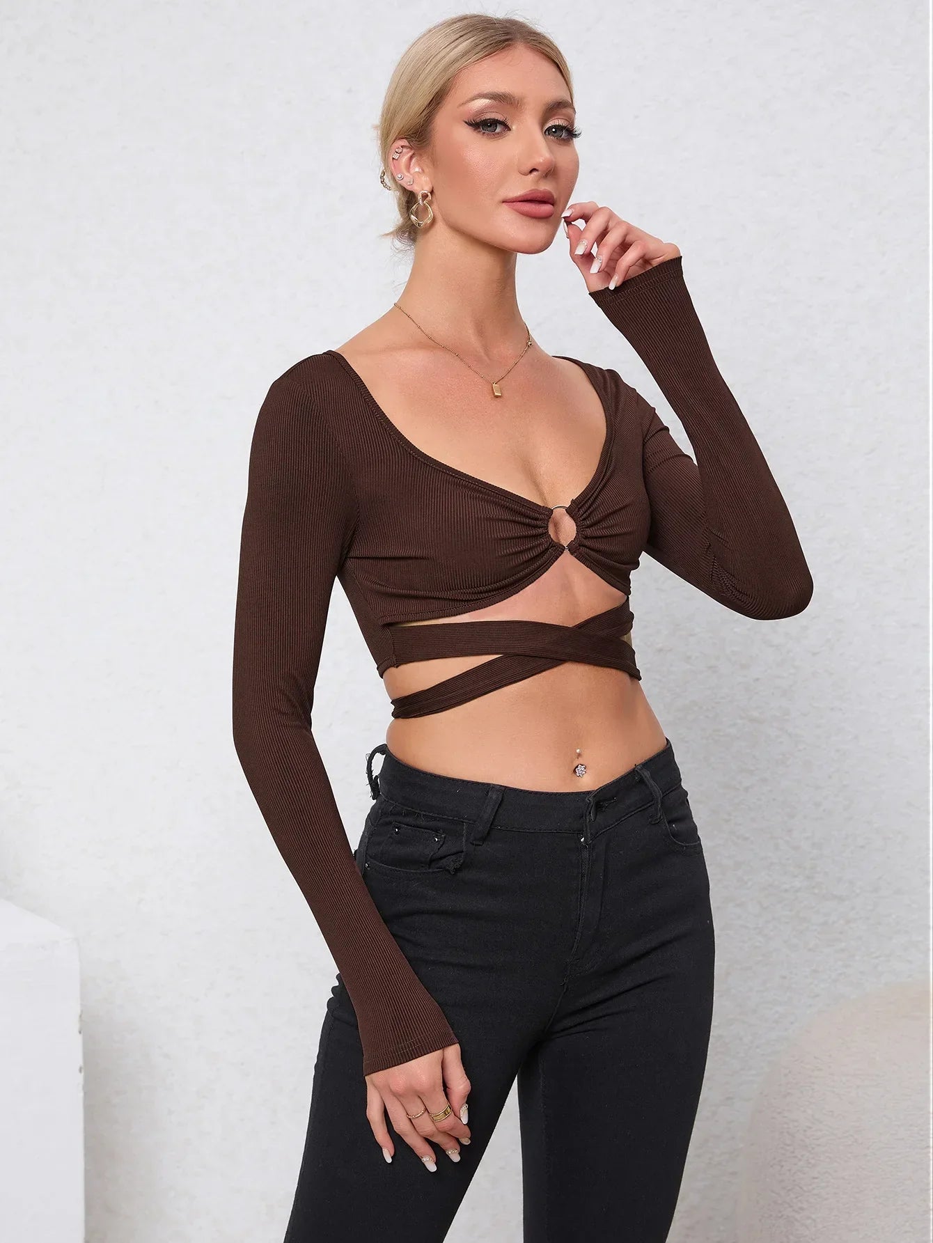 Hollow Slim Autumn and Winter New Long-sleeved Ultra-short Women's Top T-shirt