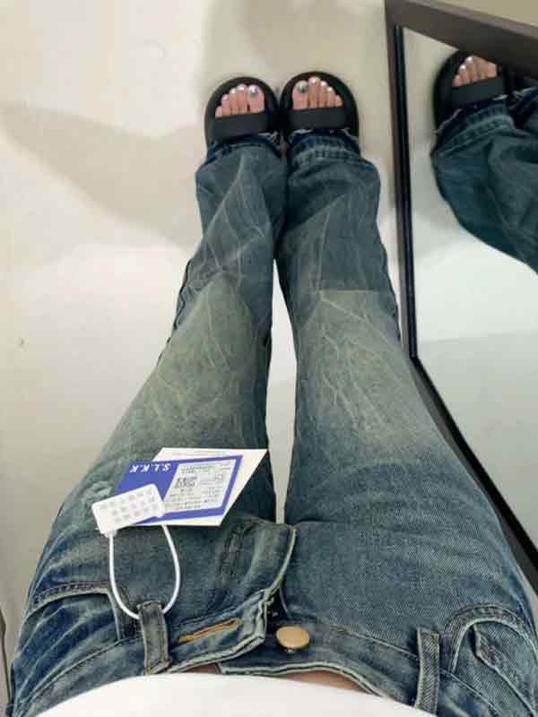 Embroidered Flared Jeans