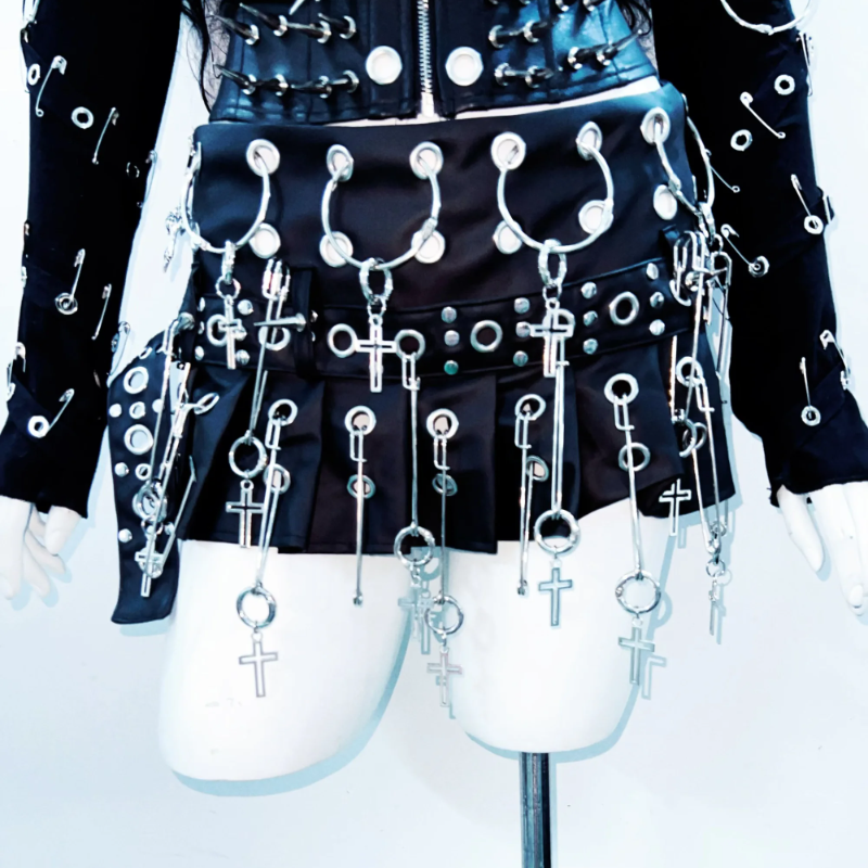Turnover collar zip-up o ring rivet applique halter top  | Festival Outfits Women