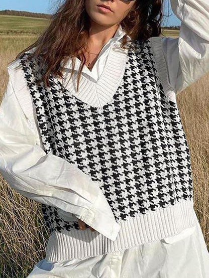 Age Reduction V-Neck Sleeveless Twist Knit Waistcoat Women for Women