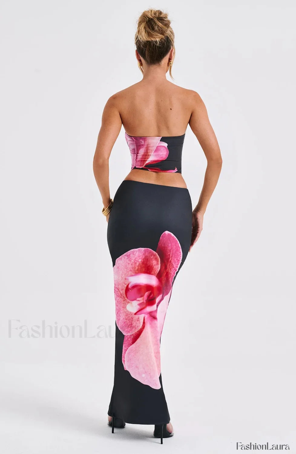 Allegra Top - Trendy Black Floral Print