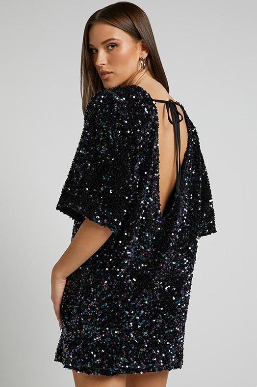 Minivestido sin espalda con lentejuelas de Alma