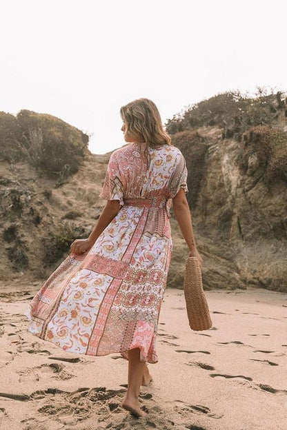 Vestido playero con cuello en V estampado de Basia