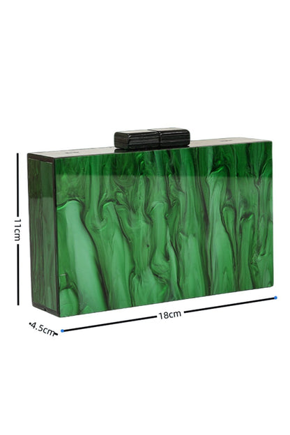 Bolso de mano con cadena de cuentas y diseño jaspeado