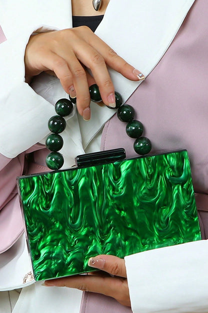 Bolso de mano con cadena de cuentas y diseño jaspeado