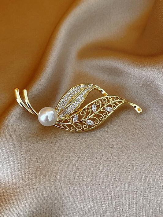 Brooches Retro Butterfly Luxury Sweet Brooch Jewelry Gold Bowknot For Office Daily Prom Date Beach for Women