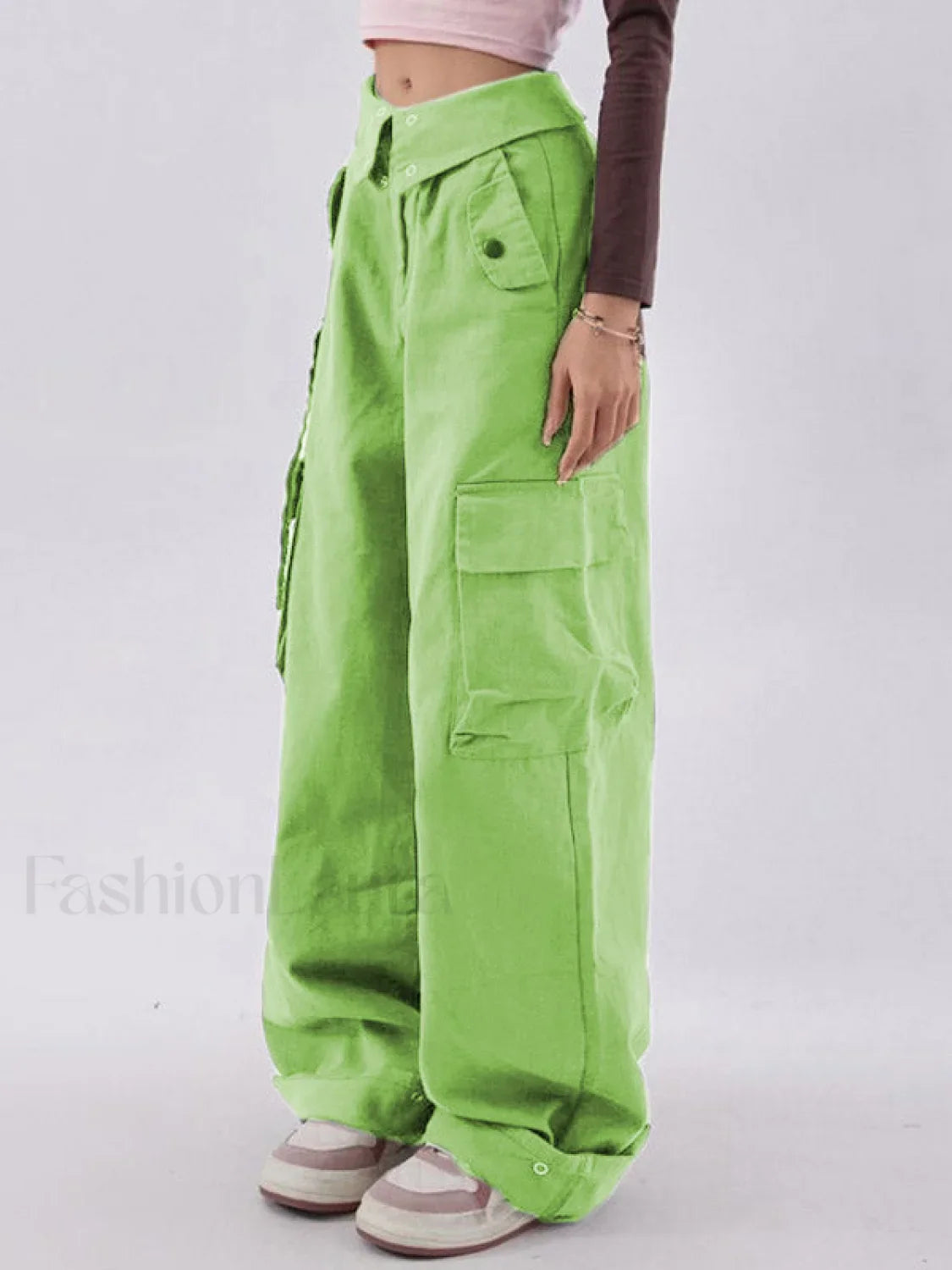 Buttoned High Waisted Cargo Pants
