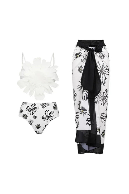 Conjunto de bikini blanco con estampado floral