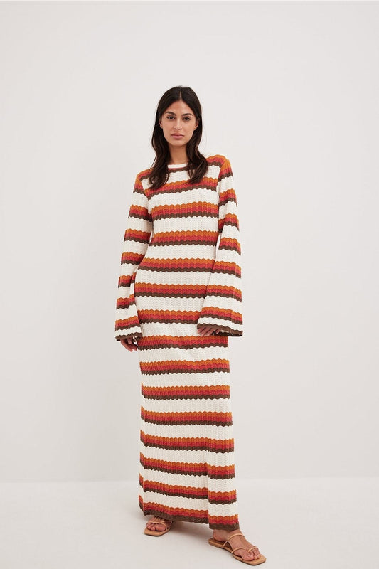 Vestido largo de punto Calista con espalda descubierta y estampado en zigzag